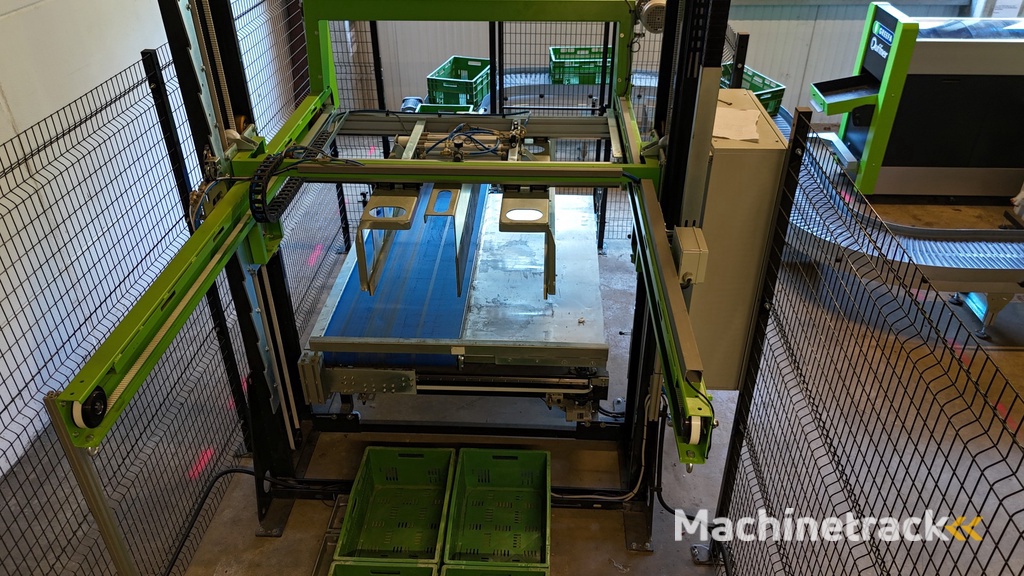 Greefa CombiSort apple & fruit sorting machine 2 line with water dumper, automatic box fillers and palletiser