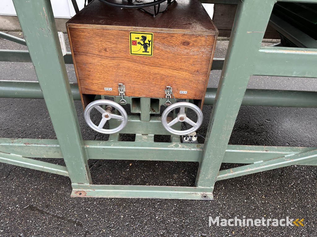 Compas ES 100 VS2 NS2 sorteermachine voor bloembollen en spruiten