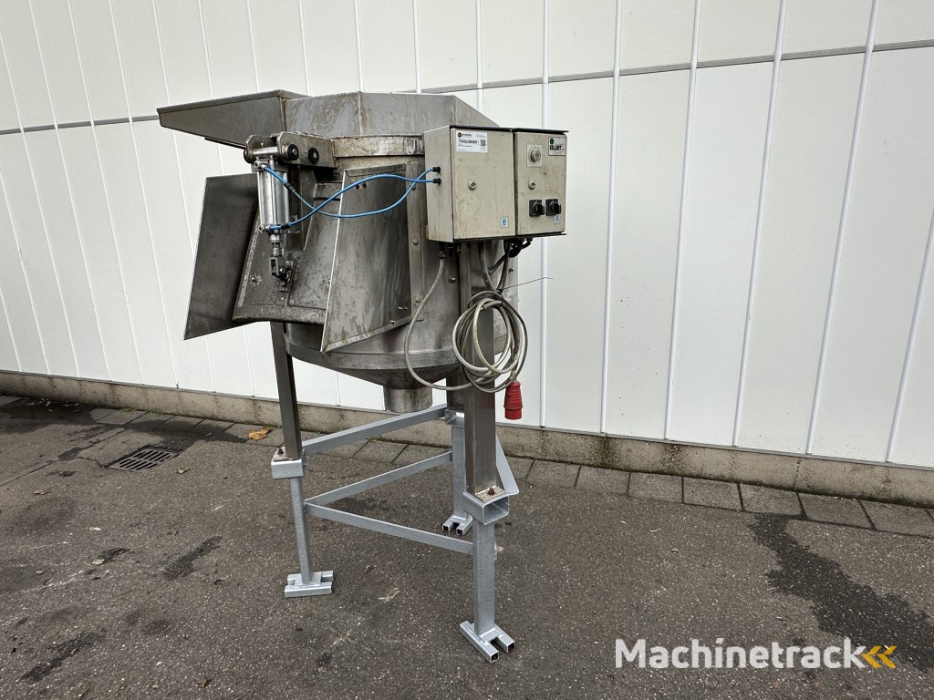 Eillert C70A peeling machine for carrots and potatoes