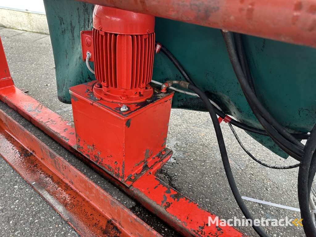 Stas box tipper for fruit max 130 cm