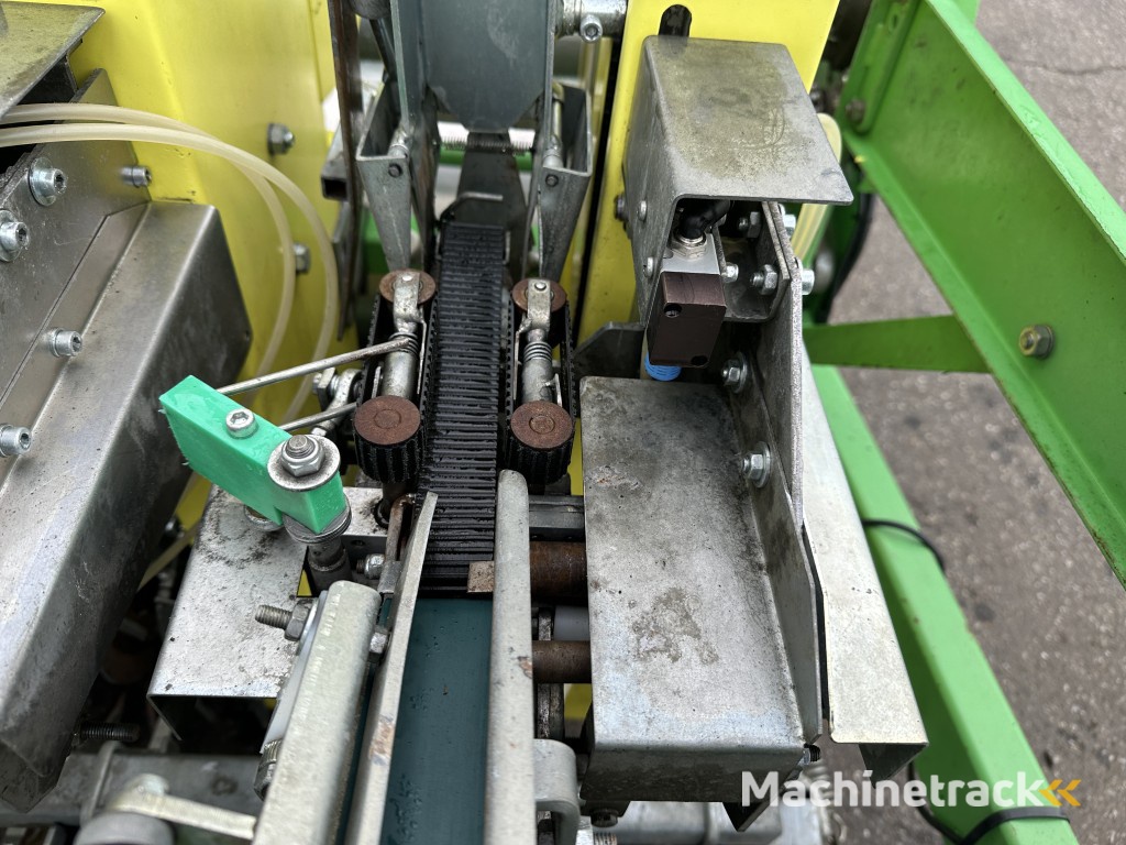 Hortech due automatic plastic foil/mulch planting machine 4 rows