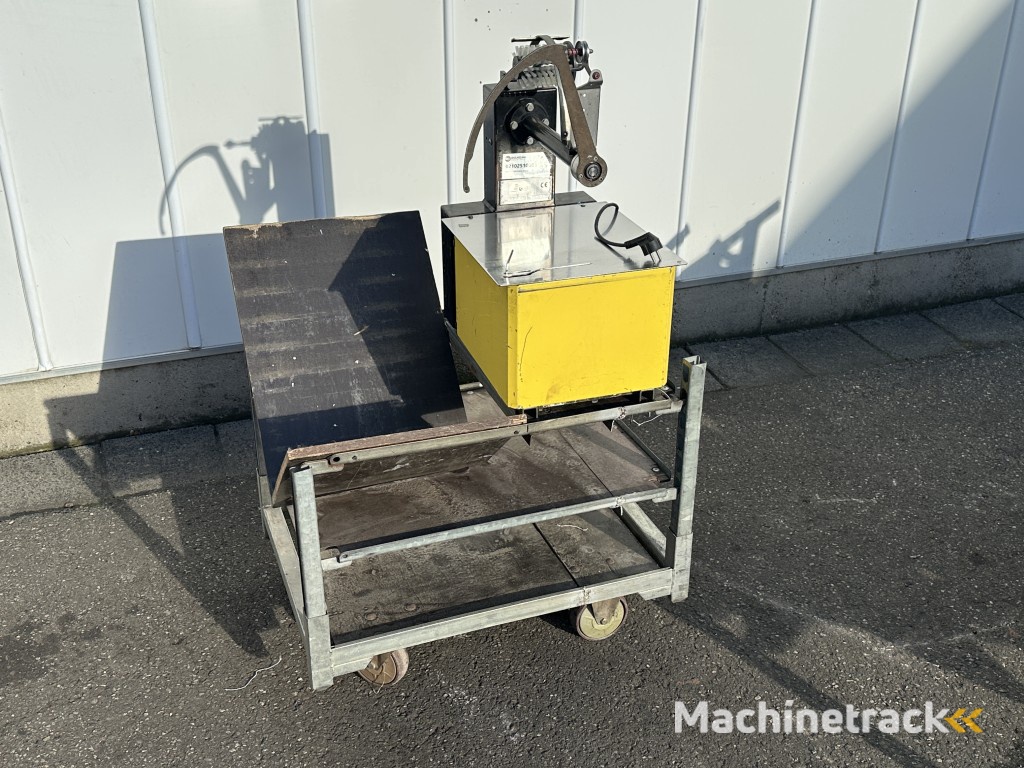 Bercomex CRM bindmachine op bindkar