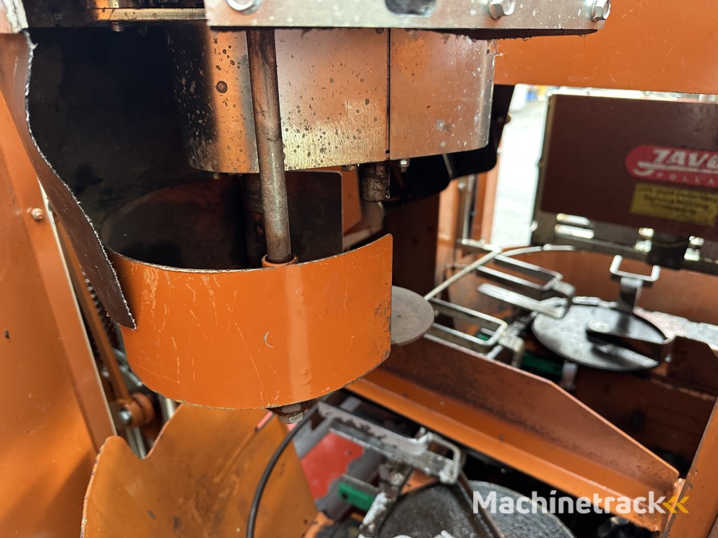 Javo Super potmachine met LPO pneumatische pottendispenser