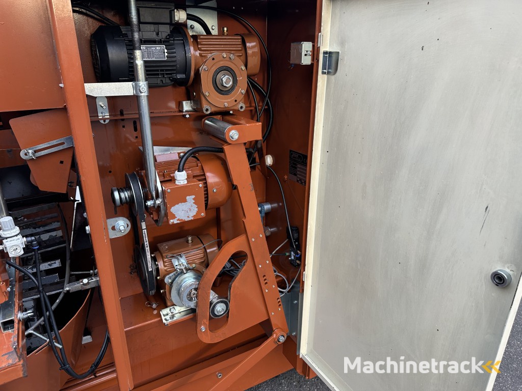 Javo Super potmachine met LPO pneumatische pottendispenser