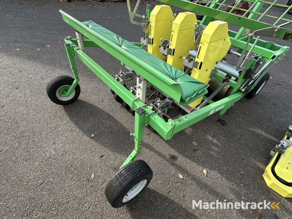 Hortech 2 Manual plantmachine 3 rijen