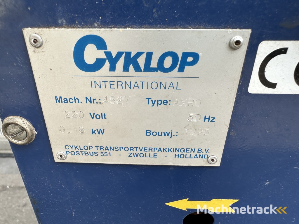 Cyklop AXRO binding machine with carriage