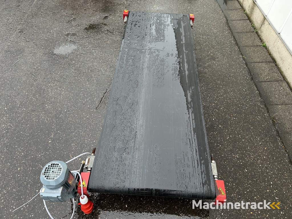 Taks conveyor 205 x 70 cm