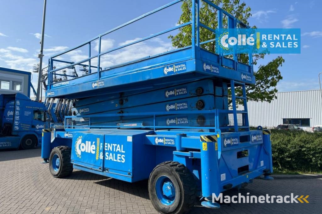 Holland Lift M 250 DL 27 | 2003