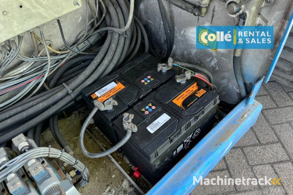 Holland Lift M 250 DL 27 | 2003