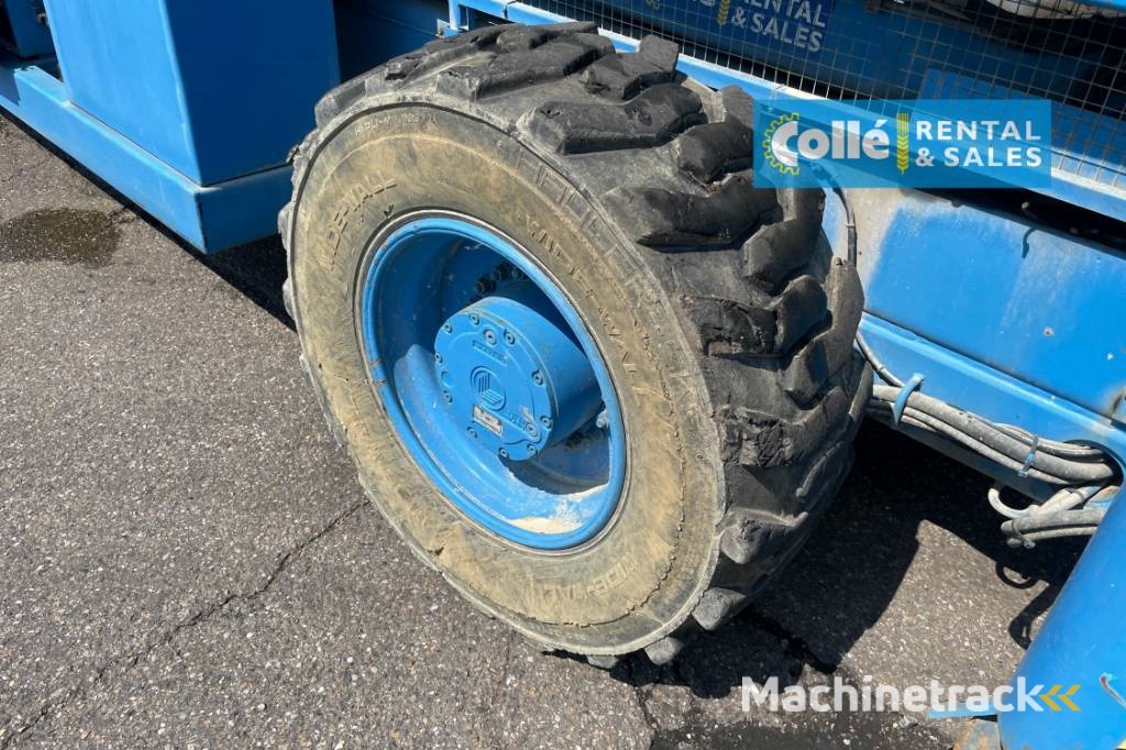 Holland Lift Megastar G-320DL30 4WDS/N | 2006