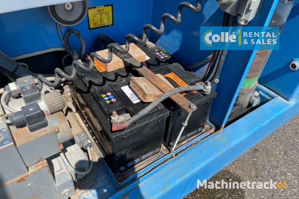 Holland Lift Megastar G-320DL30 4WDS/N | 2006