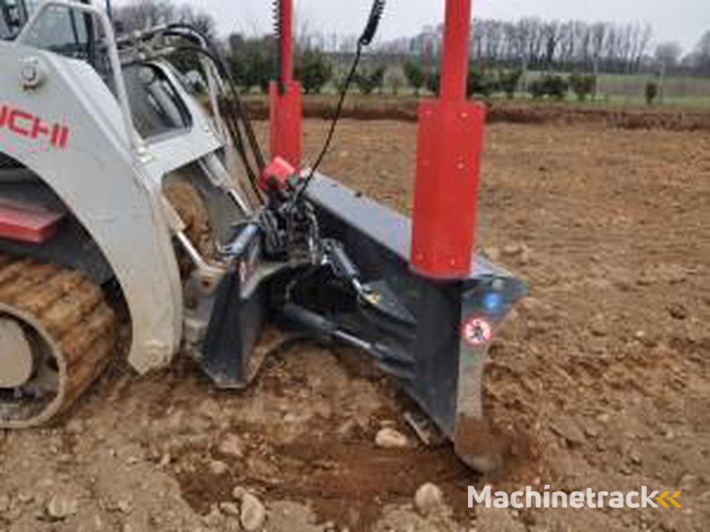 NIVELEUSE-UEMME NIVELEUSE UEMME