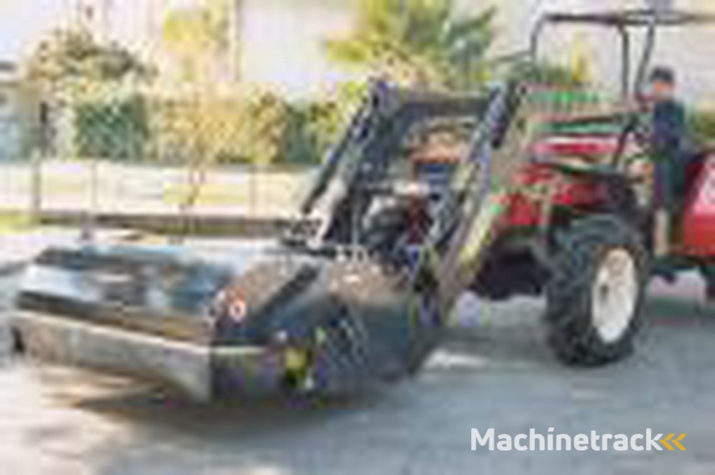 BALAYEUSE-UEMME BALAYEUSE MANTA