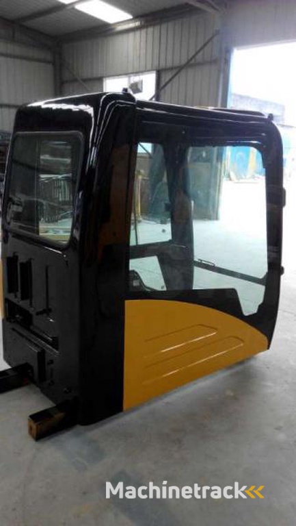 SPECIALISTE-TP socoloc- train de chenilles