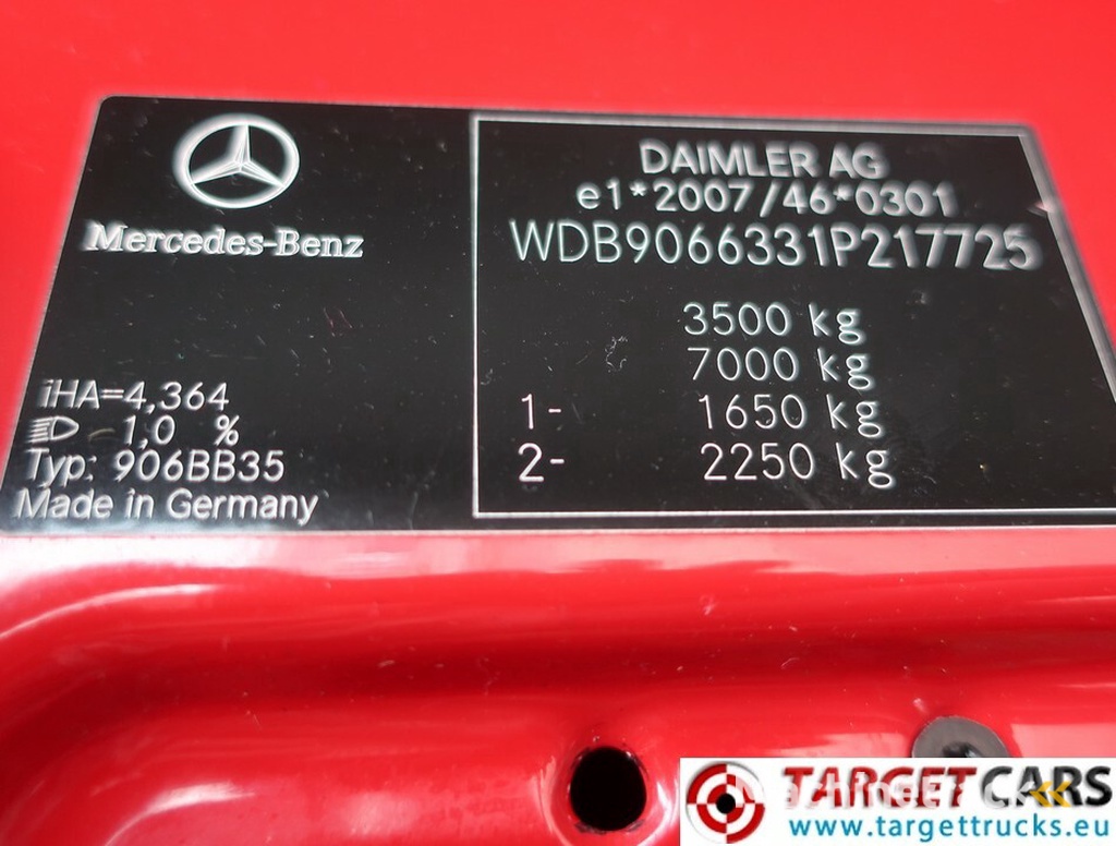 Mercedes-Benz Sprinter 319CDI L2H2 Trailer Hitch 3.5T
