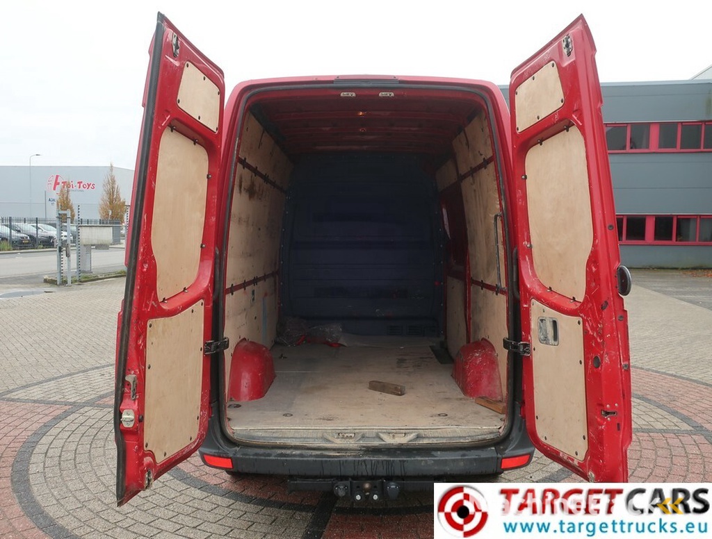 Mercedes-Benz Sprinter 319CDI L2H2 Trailer Hitch 3.5T