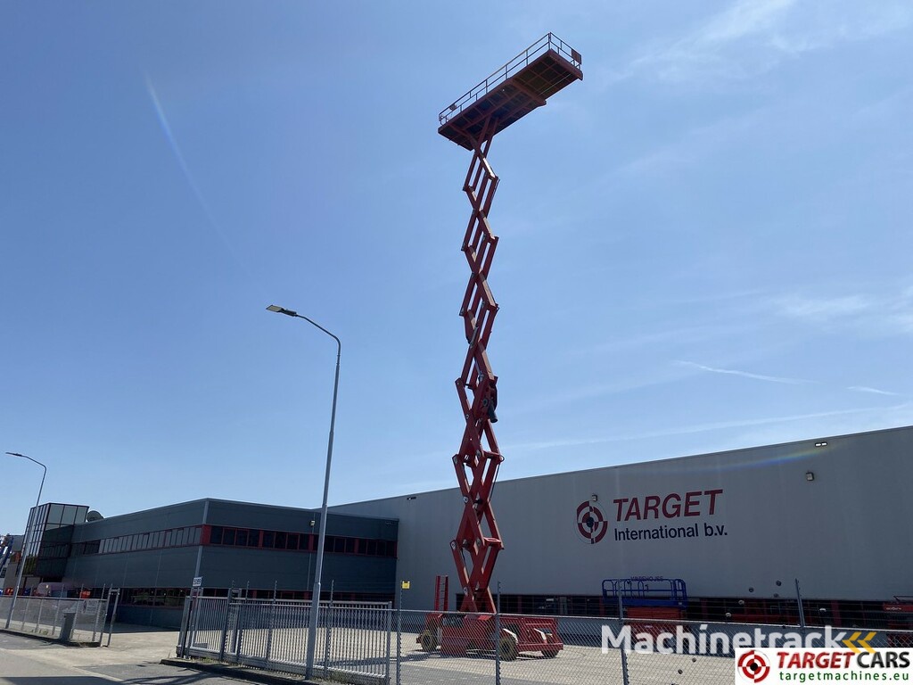 PB Lifttechnik S270-24 D Scissor 4x4 Diesel Work Lift 2725cm