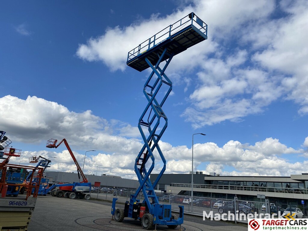 Genie GS-4390 RT LPG 4x4 Scissor Work Lift 1511cm