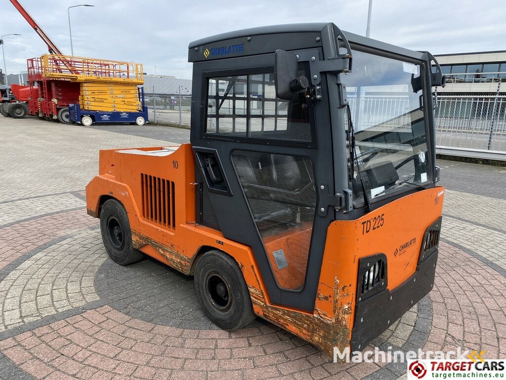 Charlatte TD225 Diesel Tow Tug Tractor 15000KG Capacity