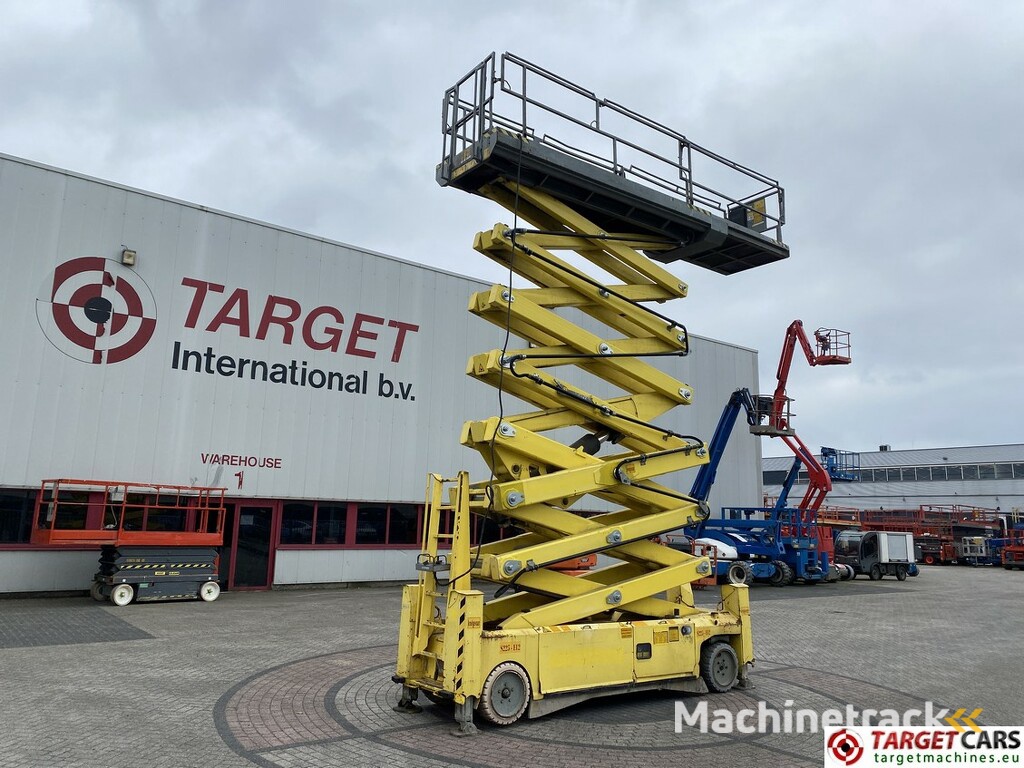 PB Lift S225-12ES Electric Scissor Work Lift 2250cm