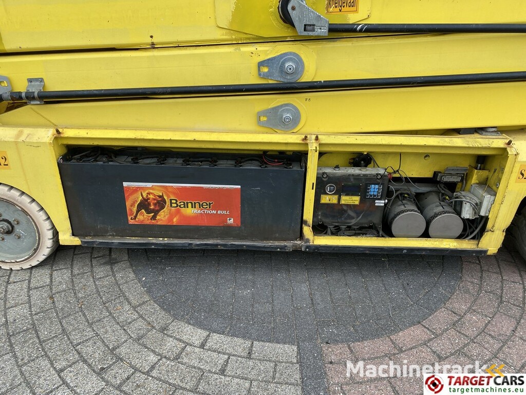 PB Lift S225-12ES Electric Scissor Work Lift 2250cm