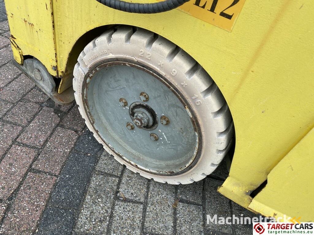 PB Lift S225-12ES Electric Scissor Work Lift 2250cm