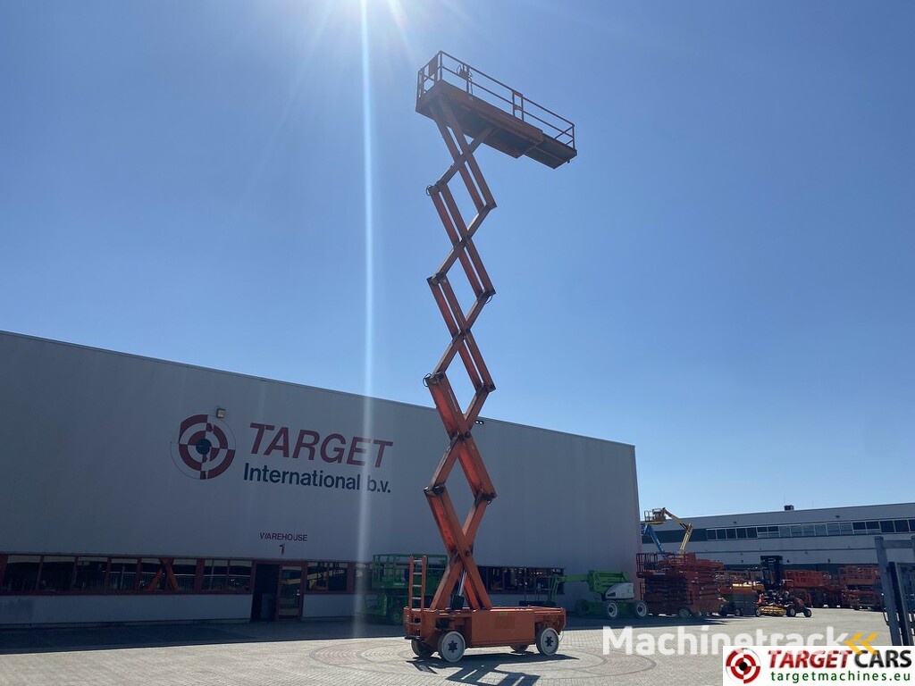 JLG 153-12 Liftlux Electric Scissor Work Lift 1730cm