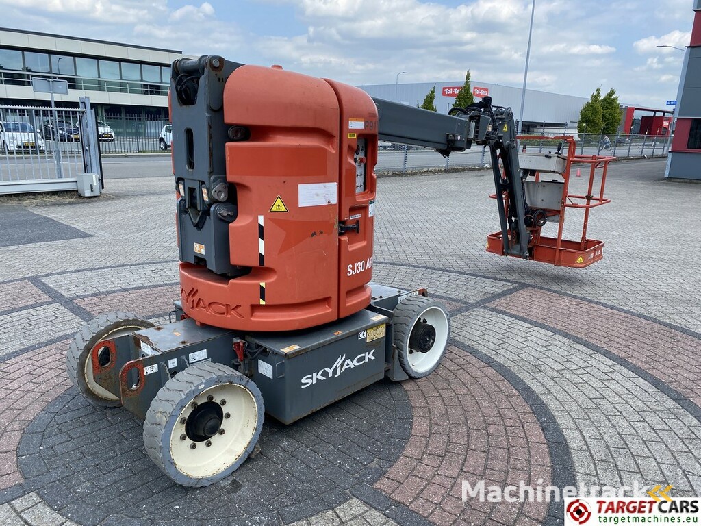 SkyJack SJ30 ARJE Articulated Electric Boom Work Lift 11M
