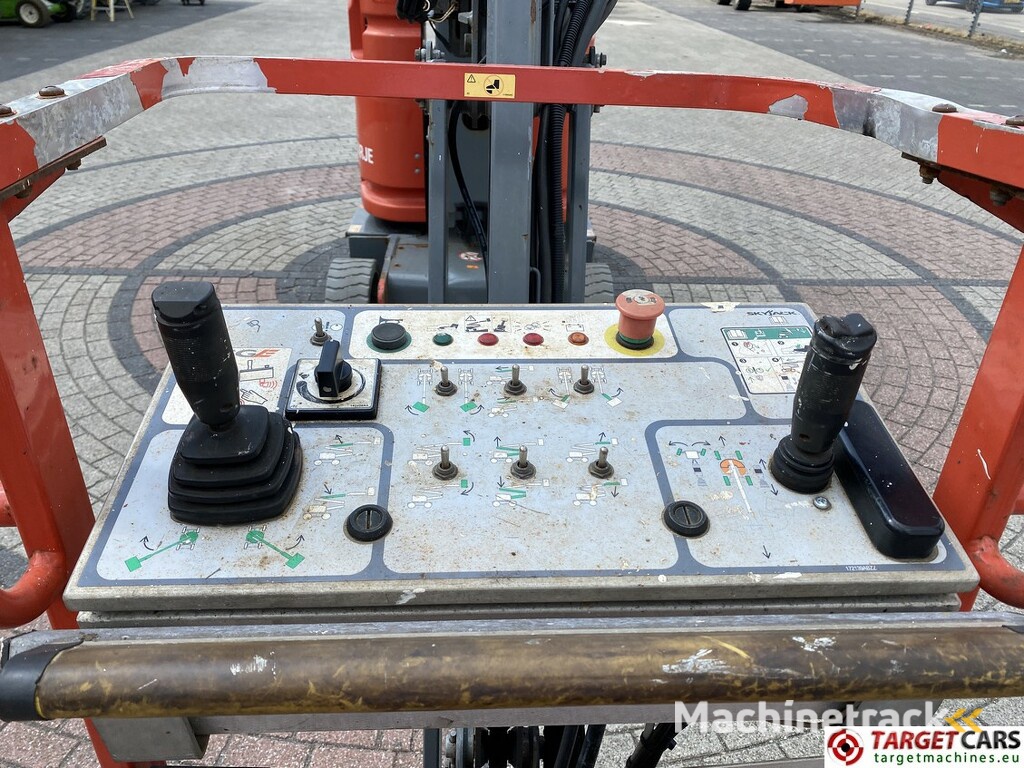 SkyJack SJ30 ARJE Articulated Electric Boom Work Lift 11M