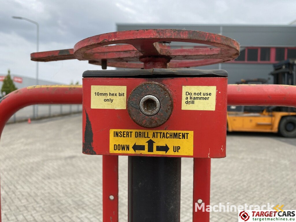 Power Scissor PS600 Manual Scissor Lift 600cm Defect