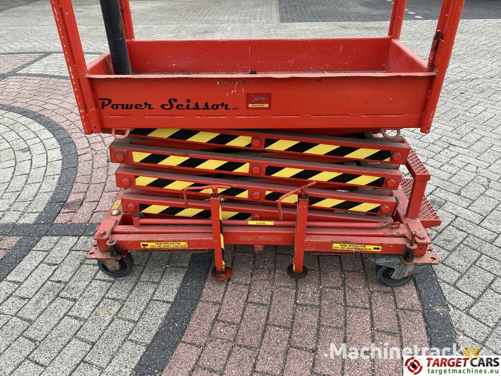 Power Scissor PS600 Manual Scissor Lift 600cm Defect