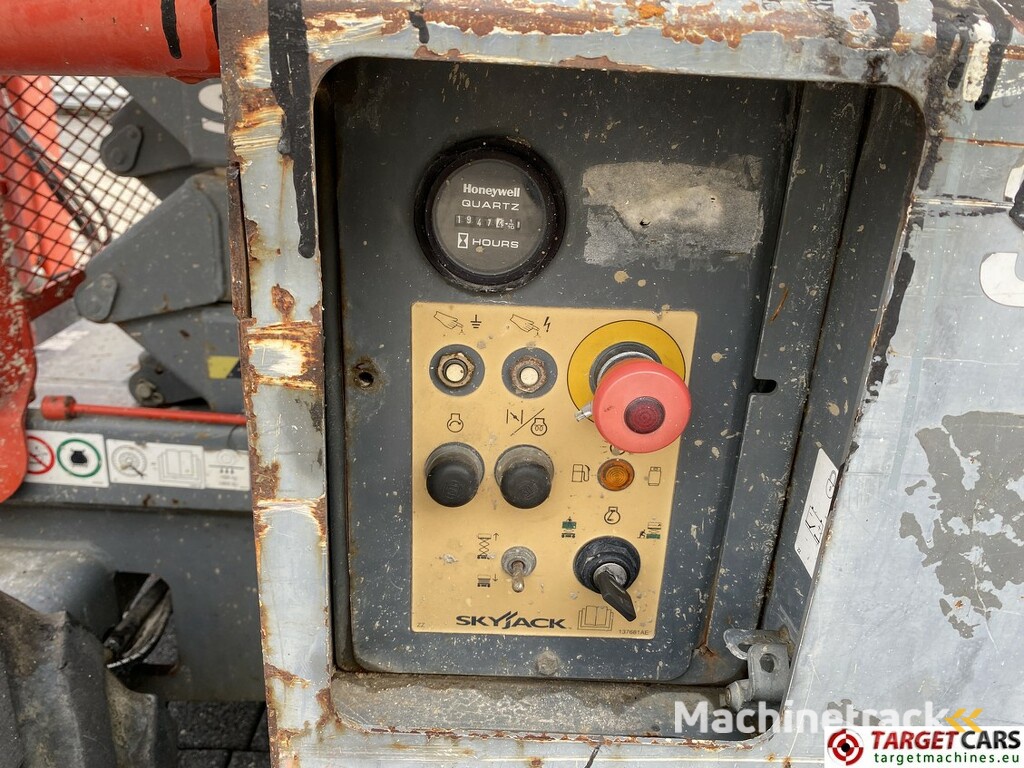 Skyjack SJ6832RT Diesel 4x4 Scissor Lift 1180cm