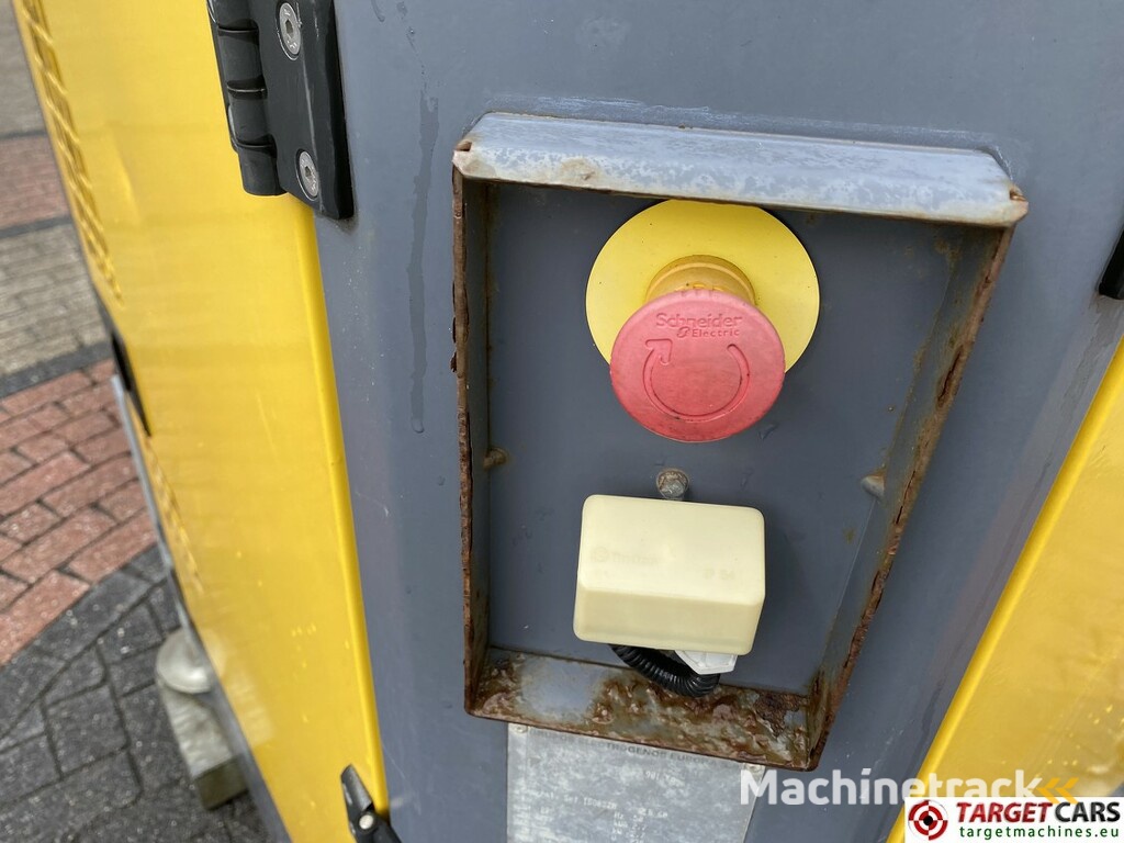 Atlas Copco QLB60 Tower Light 4x350W Led w/generator