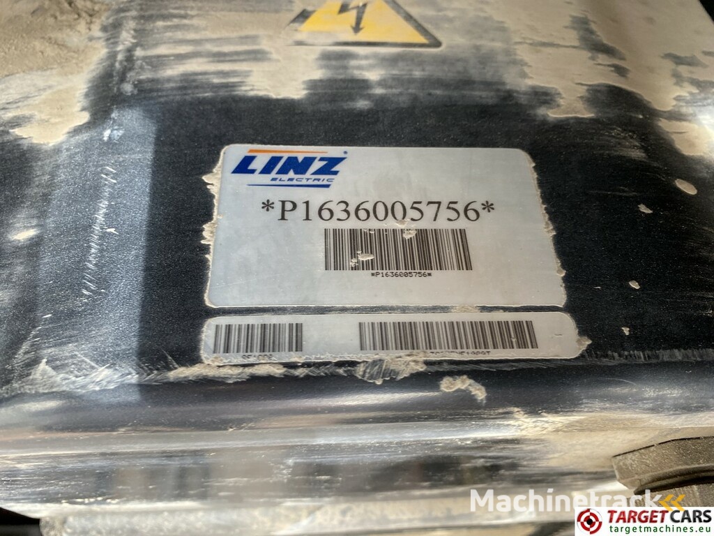 Atlas Copco QLB60 Tower Light 4x350W Led w/generator