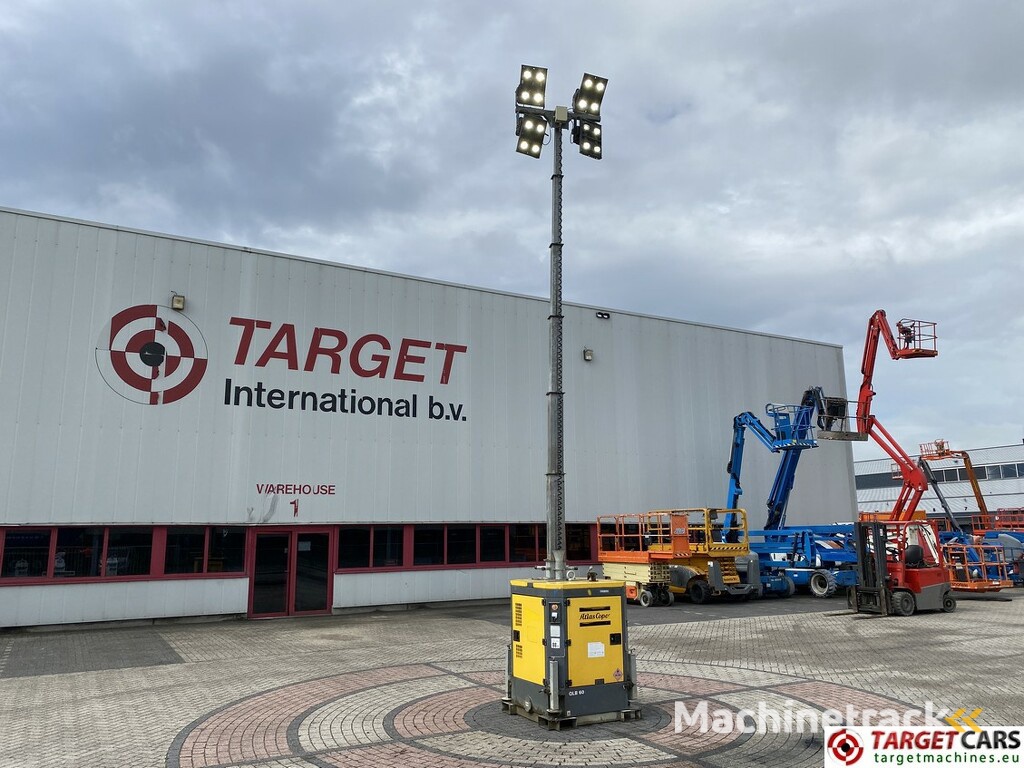 Atlas Copco QLB60 Tower Light 4x350W Led w/generator