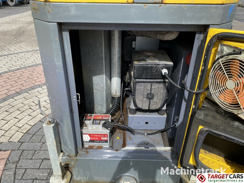 Atlas Copco QLB60 Tower Light 4x350W Led w/generator