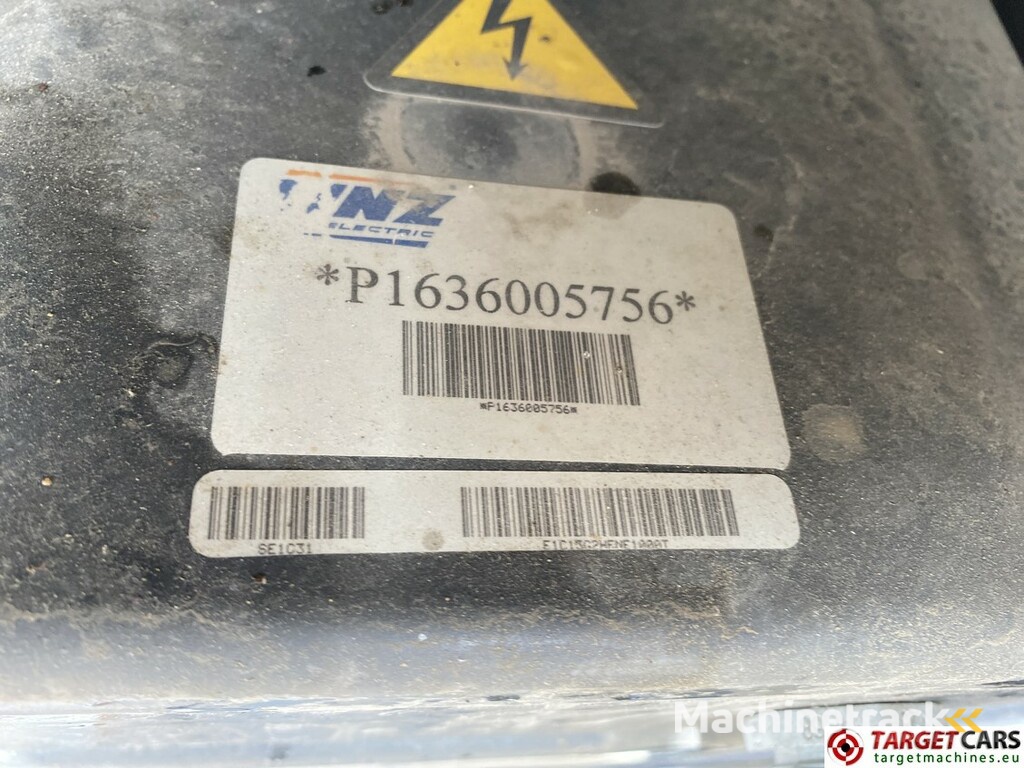 Atlas Copco QLB60 Tower Light 4x350W Led w/generator