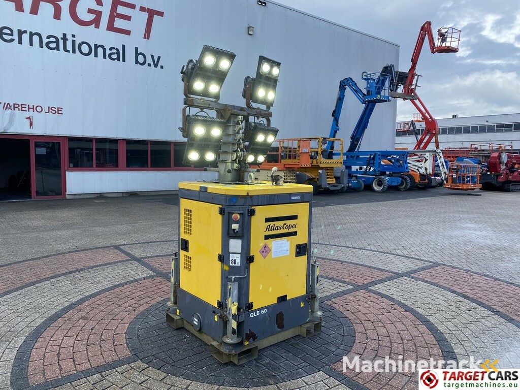 Atlas Copco QLB60 Tower Light 4x350W Led w/generator