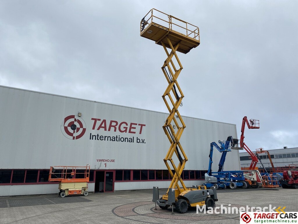 Haulotte Compact 12DX Diesel 4x4 Scissor Work Lift 1206cm