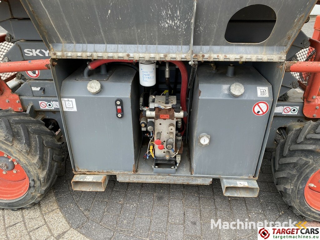 Skyjack SJ6832 RT Diesel 4x4 Scissor 6832 Work Lift 1180cm