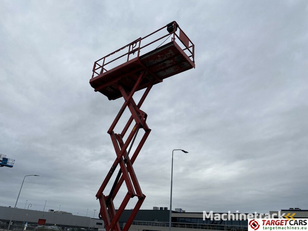 Genie GS-2669RT Diesel 4x4 Scissor Work Lift 1000cm