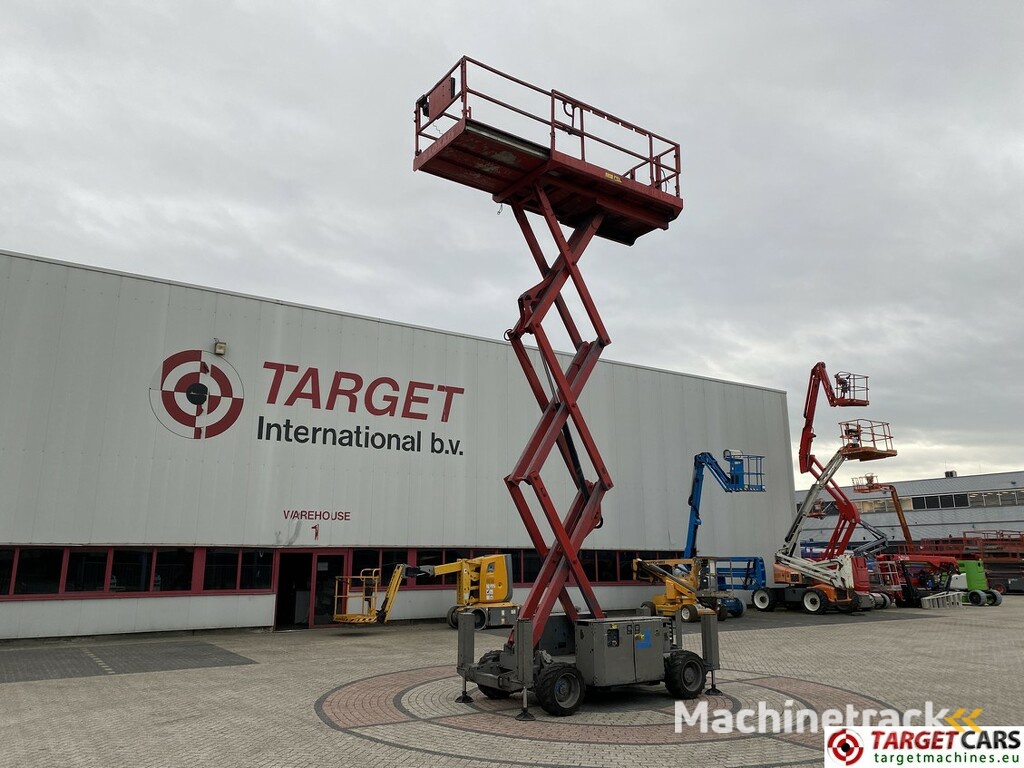 Genie GS-2669RT Diesel 4x4 Scissor Work Lift 1000cm