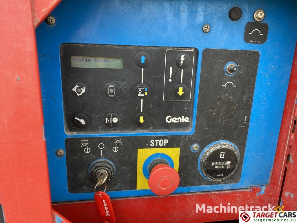 Genie GS-4390RT Diesel 4x4 Scissor Work Lift 1511cm