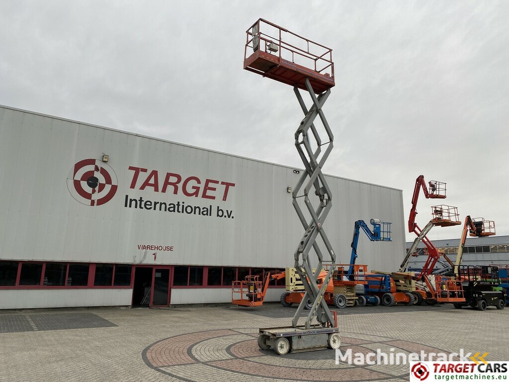Skyjack SJIII-3226 Electric Scissor Work Lift 990cm