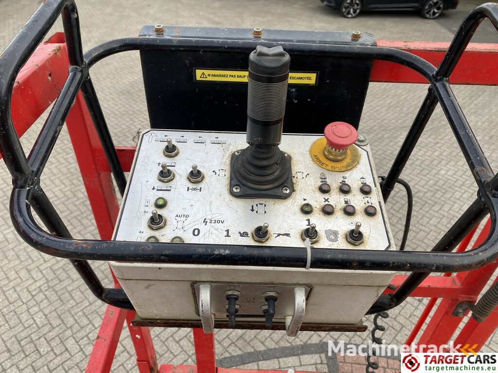 Holland Lift HL220D25-4WD Diesel 4x4 Scissor Work Lift 2170cm