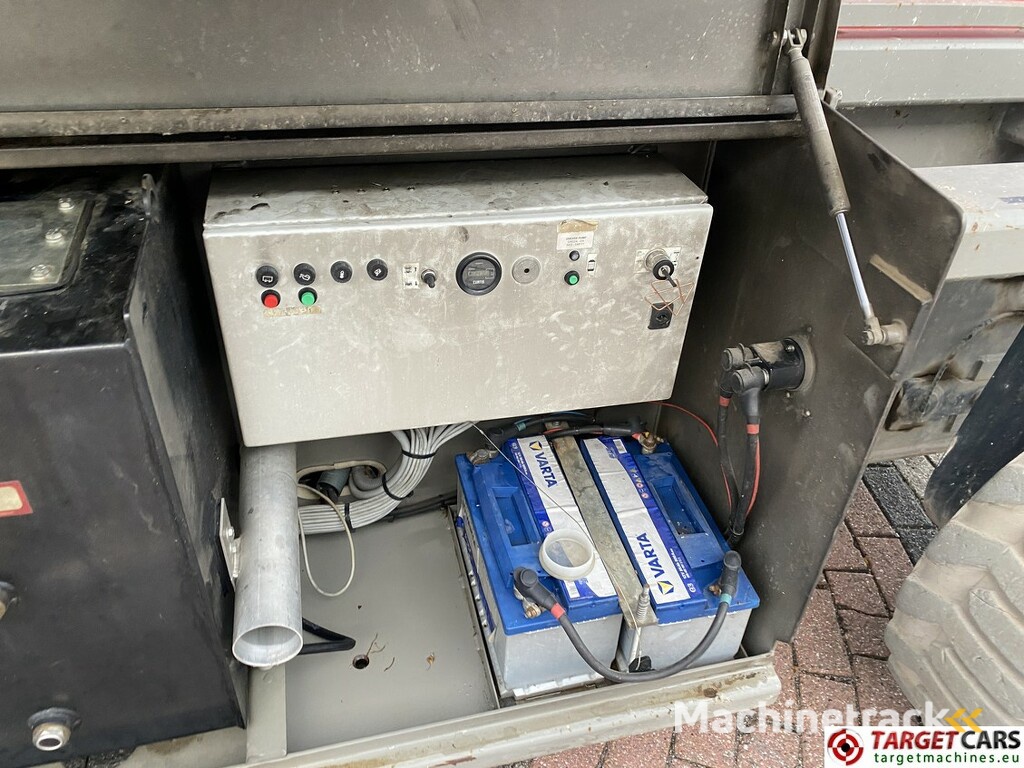 Holland Lift HL220D25-4WD Diesel 4x4 Scissor Work Lift 2170cm