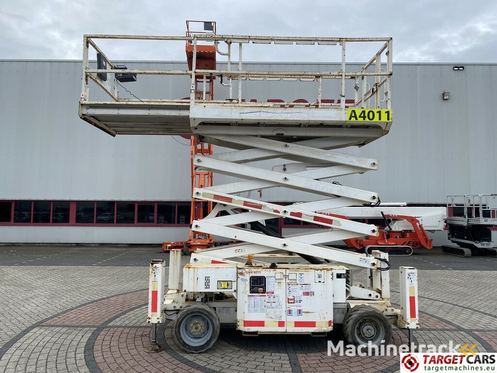 Genie GS-469RT Diesel 4x4 Scissor Work Lift 1412cm NO-CE