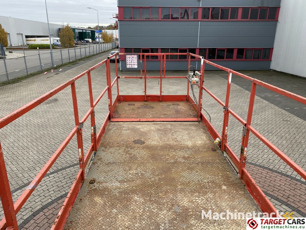 SkyJack SJ8841RT Diesel 4x4 SJ8841 Scissor WorkLift 1430cm