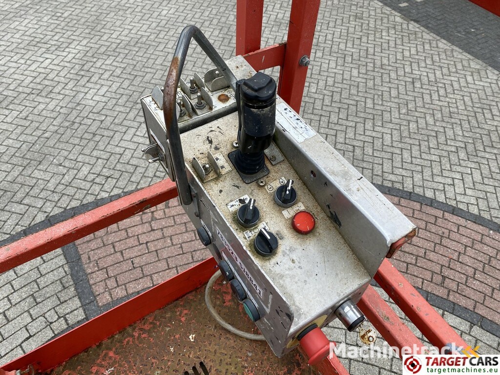 SkyJack SJ8841RT Diesel 4x4 SJ8841 Scissor WorkLift 1430cm