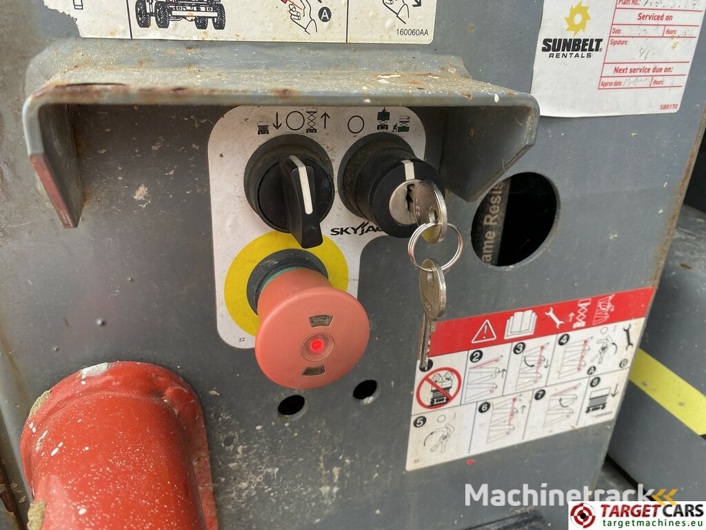 SkyJack SJ8841RT Diesel 4x4 SJ8841 Scissor WorkLift 1430cm